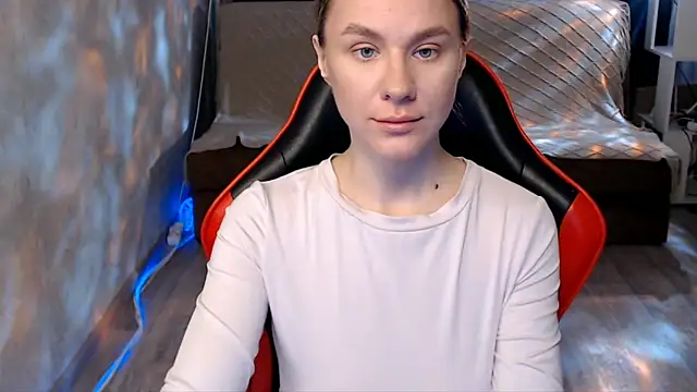 MiaBun1 online show from 03-18-26, 04:04