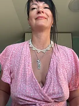 CherryCherry03 online show from 04-21-26, 07:36