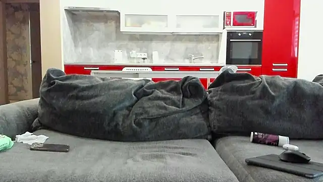 OliviaMuur online show from 03-10-26, 05:12