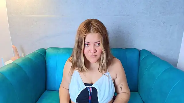 Sofia  Saenz online show from 12-18-25, 12:11