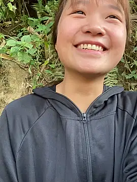 hinata-xx online show from 04-12-26, 10:09