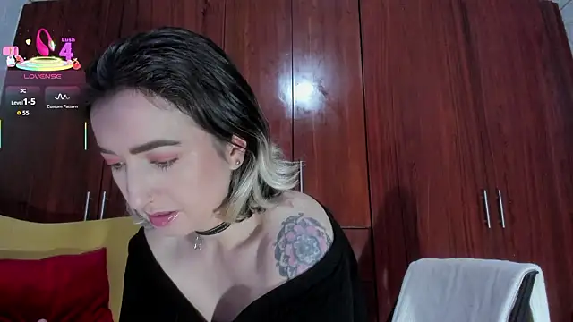 carly grasso online show from 02-11-26, 04:06