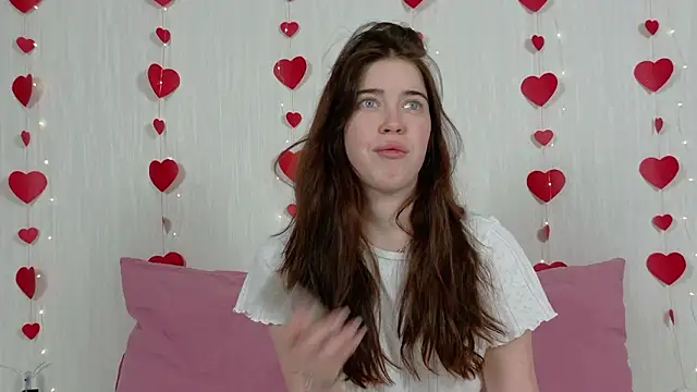 Kimberlybondd online show from 02-13-26, 07:32