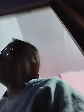 Susana Rojas online show from 02-25-26, 01:37