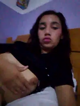 Snapshot of Kat573t chatting on 01-13-26, 01:44 Kat573t online show from 01-13-26, 01:44