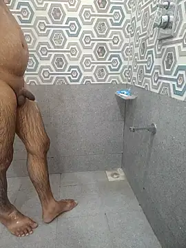 Snapshot of johny044 chatting on 02-27-26, 06:02 johny044 online show from 02-27-26, 06:02