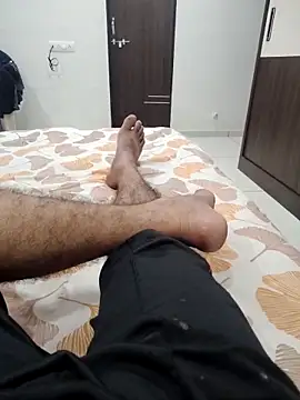 Snapshot of johny044 chatting on 03-05-26, 09:22 johny044 online show from 03-05-26, 09:22