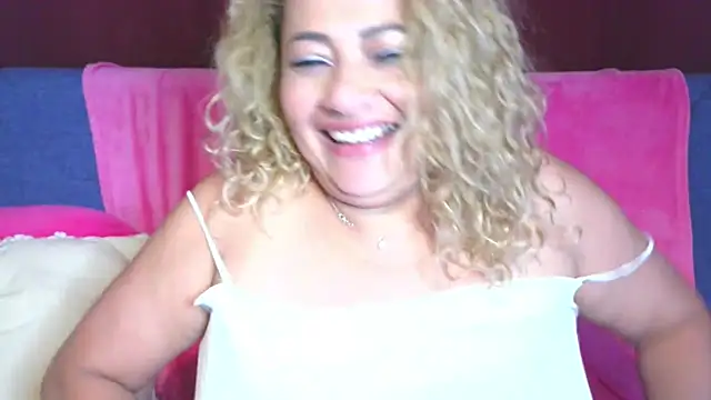 Snapshot of mariajosebarrazaa chatting on 04-27-26, 08:18 mariajosebarrazaa online show from 04-27-26, 08:18