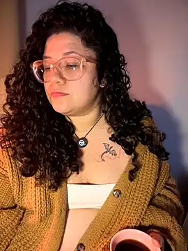 VanesssaMilf  online show from 04-26-26, 07:39