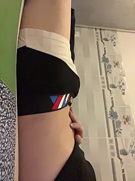 Anhh Ann online show from 12-17-25, 04:13