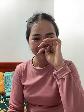 Him MountainGirl online show from 04-21-26, 10:43