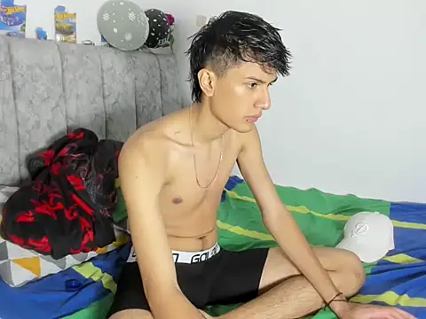 Andycillo online show from 12-23-25, 03:04