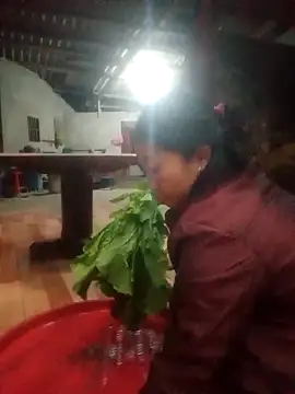 Amiluli online show from 01-19-26, 01:04