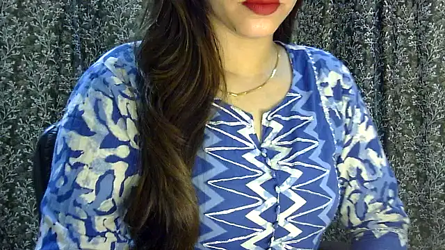 Snapshot of Exotic_tanvi chatting on 05-12-26, 05:37 Exotic tanvi online show from 05-12-26, 05:37