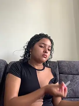 ladulcemary  online show from 04-17-26, 08:01