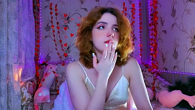 Snapshot of Ari_Meow chatting on 03-21-26, 05:27 Ari Meow online show from 03-21-26, 05:27