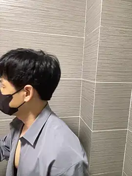 kimze7 online show from 04-22-26, 01:45