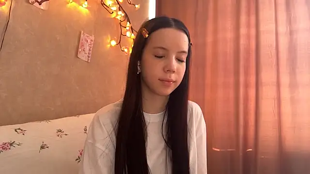 DorindaCail online show from 07-04-26, 02:12