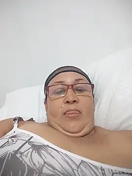 Nini Love  online show from 03-01-26, 05:04