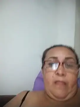 Nini Love  online show from 04-25-26, 04:26