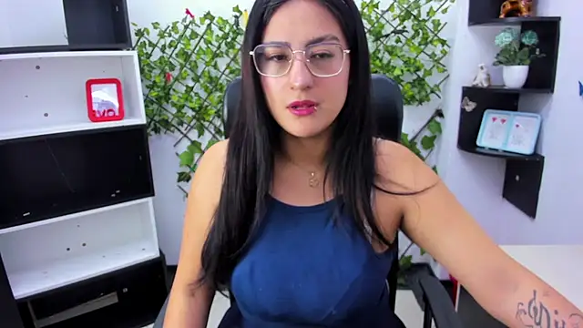 sophi hardd  online show from 02-27-26, 02:39