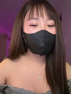 Snapshot of Miumeo20 chatting on 07-11-26, 04:10 Miumeo20 online show from 07-11-26, 04:10