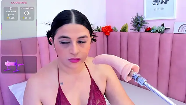 kattia connors online show from 12-17-25, 12:00