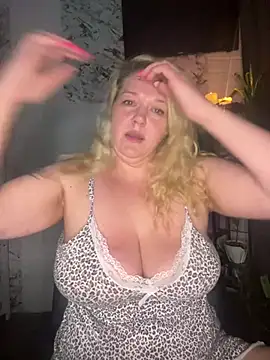 JenniferCarmen online show from 02-04-26, 06:03