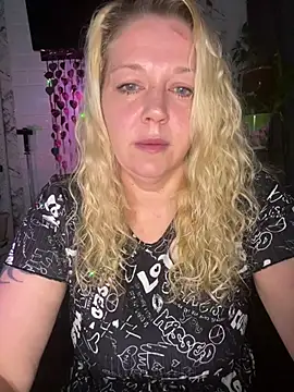 JenniferCarmen online show from 02-20-26, 03:34