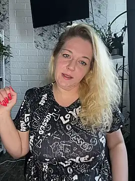 JenniferCarmen online show from 04-23-26, 02:02