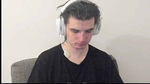 Hoyevnik online show from 03-13-26, 02:34