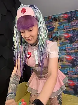 Tattoo  Moon online show from 04-25-26, 11:02