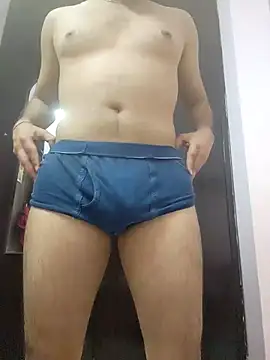 Snapshot of rahuloves chatting on 02-21-26, 12:39 rahuloves online show from 02-21-26, 12:39