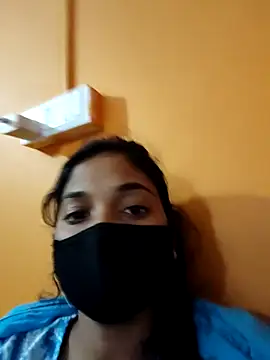 Snapshot of vivi_sexe chatting on 12-14-25, 08:46 vivi sexe online show from 12-14-25, 08:46