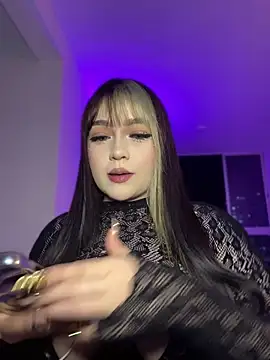 Snapshot of Daniela_ruizz chatting on 05-10-26, 02:17 Daniela ruizz online show from 05-10-26, 02:17