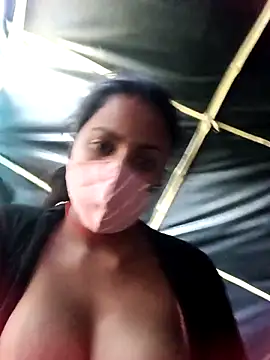 Poonam8080 online show from 12-16-25, 11:04