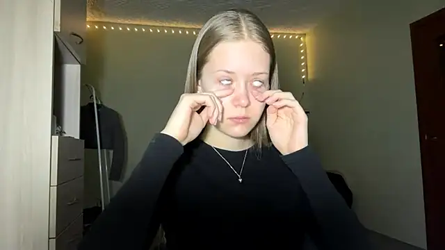 ZaidaSchwarten online show from 01-13-26, 06:08