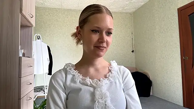 ZaidaSchwarten online show from 03-12-26, 11:38