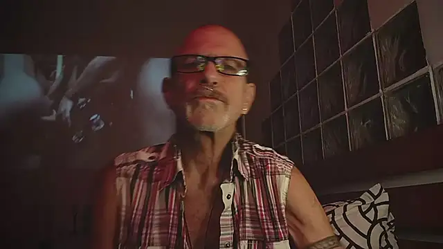 4skinlvrI online show from 01-17-26, 11:41