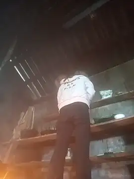 Snapshot of sewetj chatting on 12-15-25, 04:50 sewetj online show from 12-15-25, 04:50