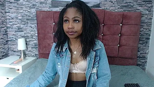 LiaJhonsons online show from 12-16-25, 08:14