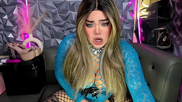 AlwaysHornyMia online show from 03-19-26, 11:53