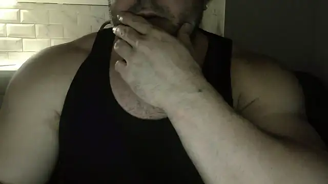 Snapshot of WildJohn_XX chatting on 12-14-25, 09:52 WildJohn XX online show from 12-14-25, 09:52