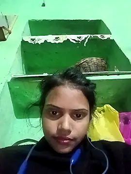 Snapshot of Geetahotx chatting on 12-21-25, 12:23 Geetahotx online show from 12-21-25, 12:23