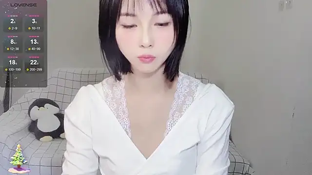 Snapshot of Lda- chatting on 12-16-25, 04:17 Lda- online show from 12-16-25, 04:17