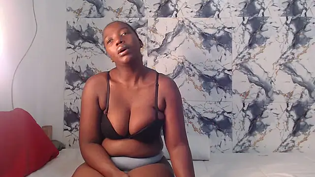Snapshot of CurvyJ255 chatting on 06-24-26, 07:13 CurvyJ255 online show from 06-24-26, 07:13