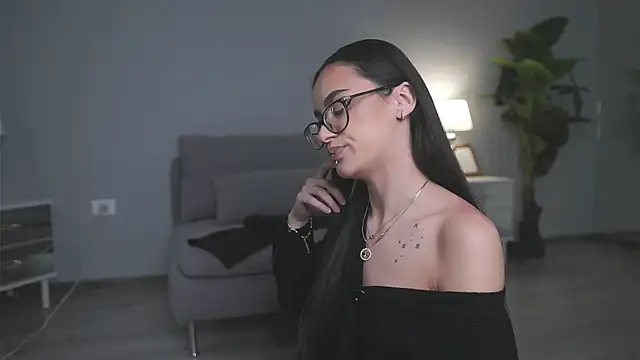 ValexieLux online show from 04-03-26, 10:57