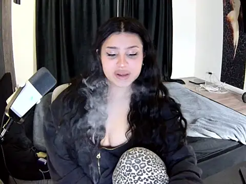 Nicole Pars online show from 02-23-26, 05:10