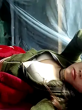 Snapshot of Heya_k2 chatting on 12-13-25, 07:53 Heya k2 online show from 12-13-25, 07:53