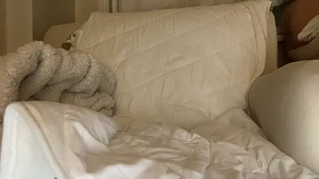 Snapshot of ijustturned18today chatting on 01-17-26, 09:18 ijustturned18today online show from 01-17-26, 09:18